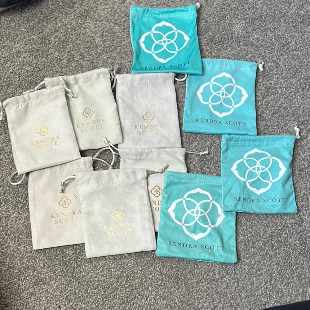 Kendra Scott Jewelry Pouches - Teal and Light Gray-10